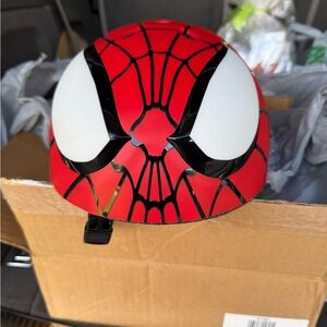 Marvel kids toddler boys helmet. In excellent condition. Chin strap closure.